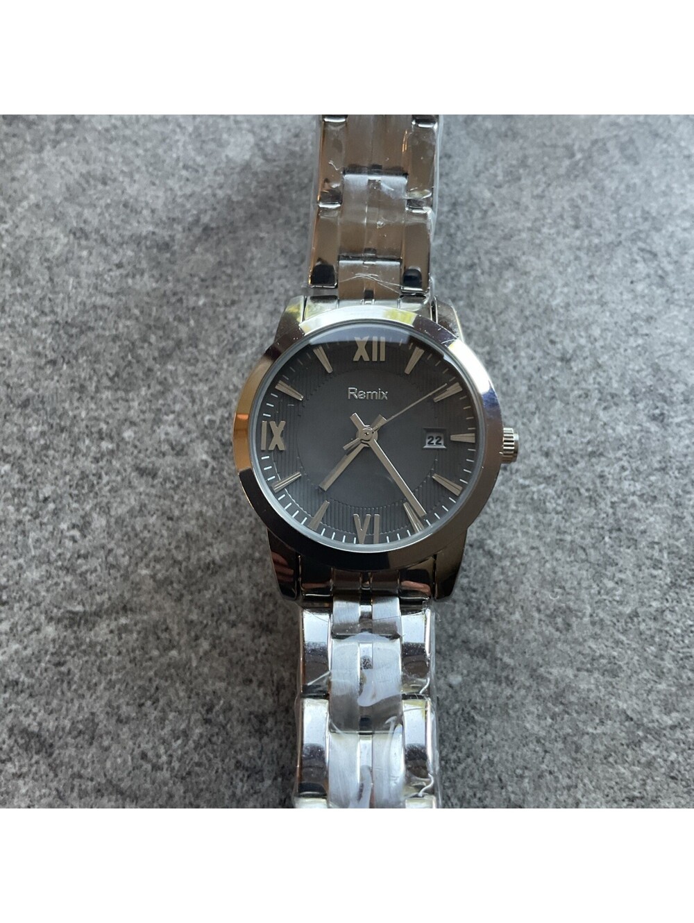 Remix Womens Watch 29mm Stainless Steel Case & Band Black Dial NWOT B-Y